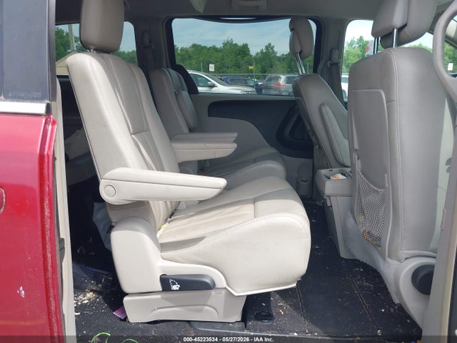 Chrysler Town & Country Touring