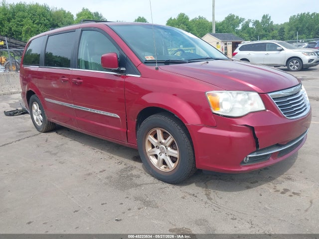 Salvage Chrysler Town & Country Image