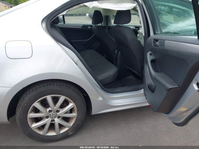 Volkswagen Jetta 1.8t Se