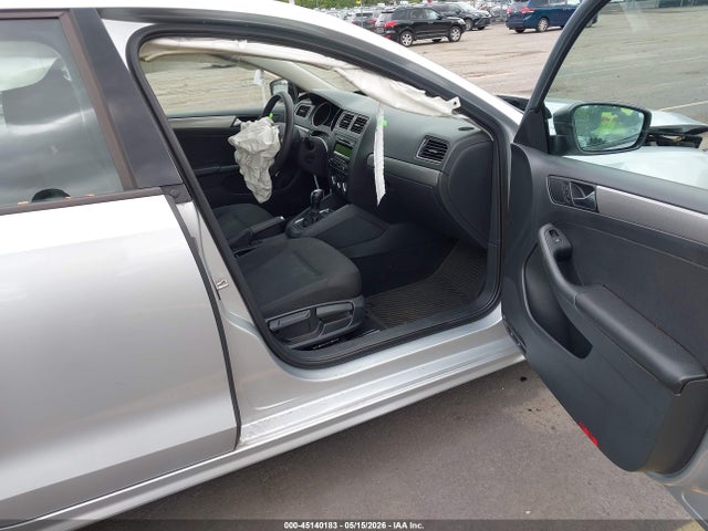 Volkswagen Jetta 1.8t Se