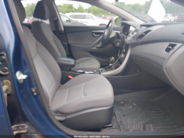 Hyundai ELANTRA Se