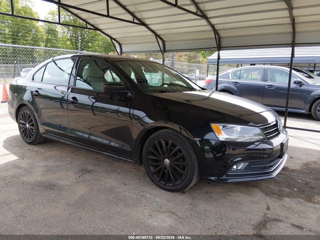Salvage Volkswagen Jetta Image