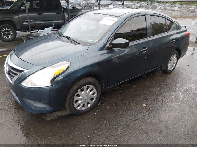 Nissan Versa 1.6 S+