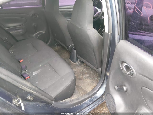 Nissan Versa 1.6 S+
