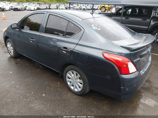 Nissan Versa 1.6 S+