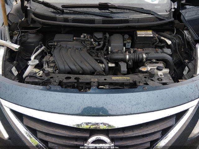 Nissan Versa 1.6 S+
