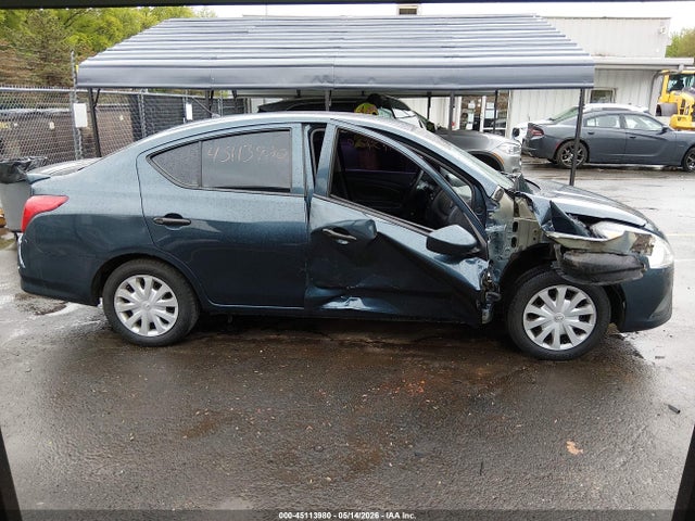 Nissan Versa 1.6 S+