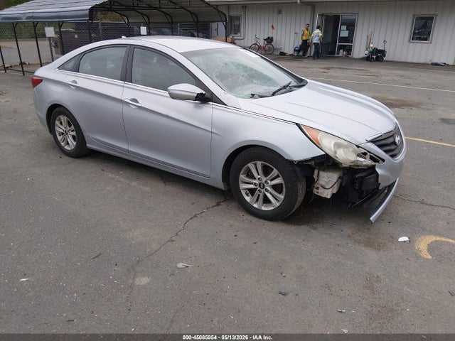 Salvage Hyundai SONATA Image
