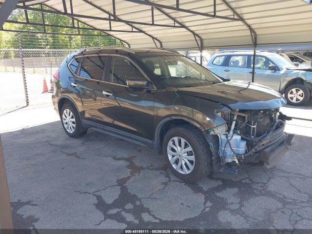 Salvage Nissan Rogue Image