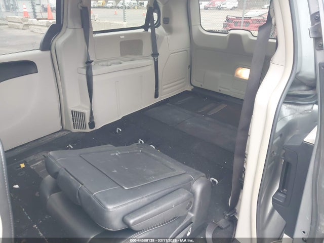 Chrysler Town & Country Touring
