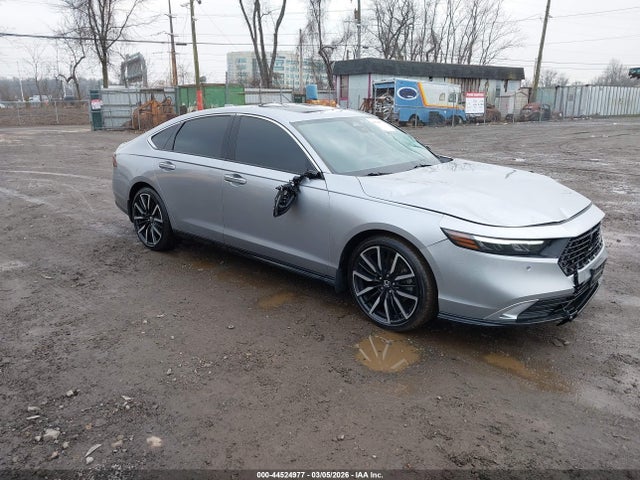 Salvage Honda Accord Image