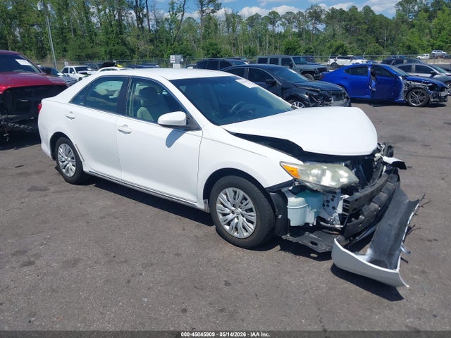 Salvage Toyota Camry Image