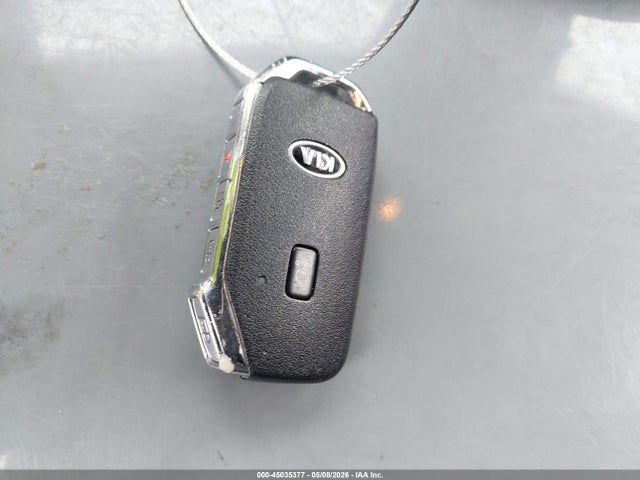 Kia K5 Lxs