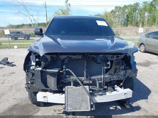Toyota Tundra Sr5