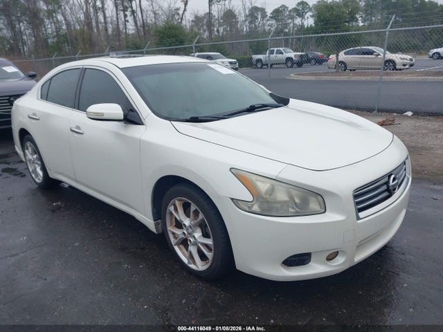 Salvage Nissan Maxima Image