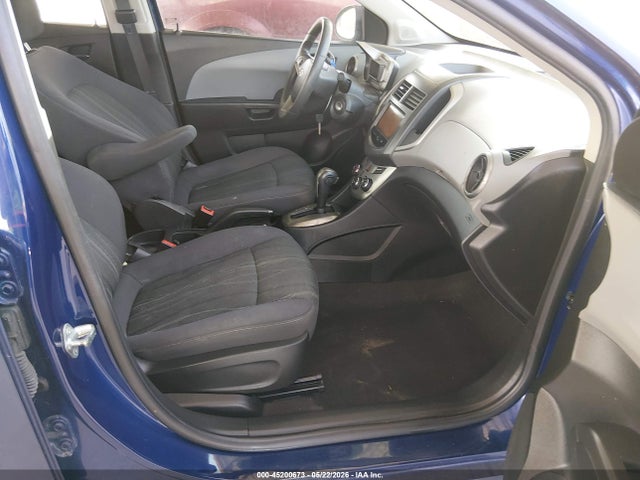Chevrolet Sonic Lt Auto