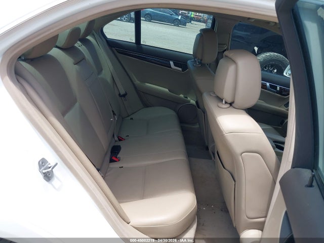 Mercedes-Benz C-Class Luxury