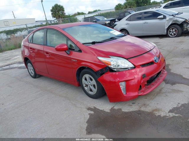 Salvage Toyota Prius Image