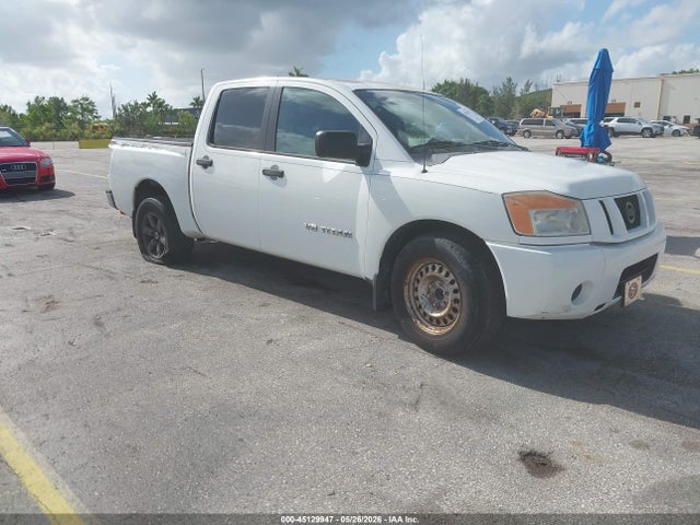 Salvage Nissan Titan Image