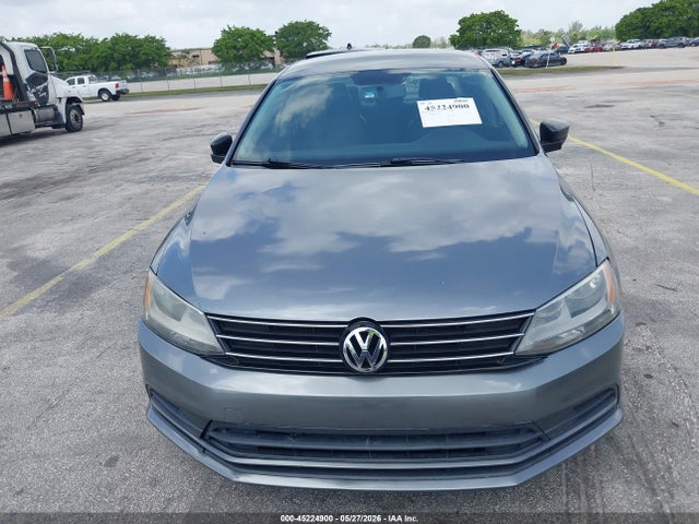 Volkswagen Jetta 1.4t S