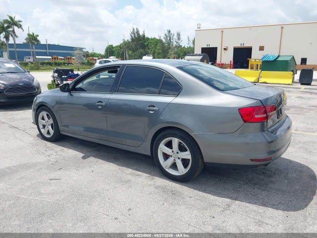 Volkswagen Jetta 1.4t S