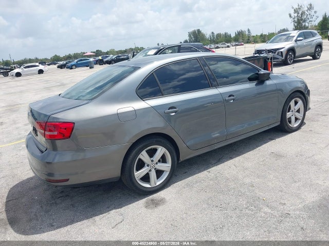 Volkswagen Jetta 1.4t S