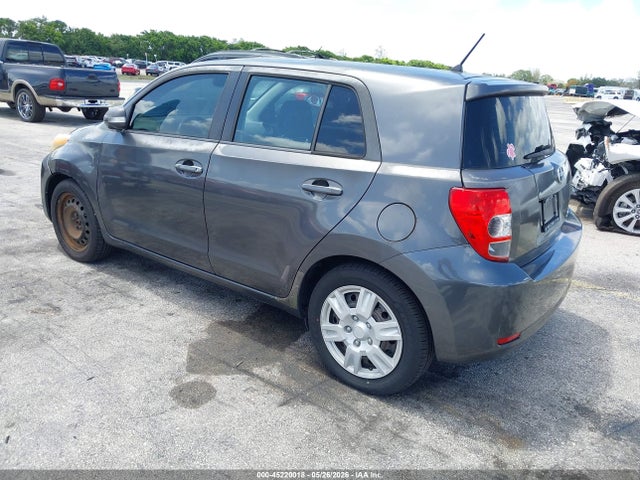 Scion xD