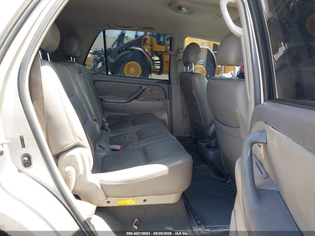 Toyota Sequoia Sr5 V8