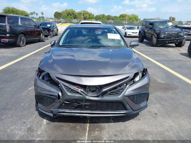Toyota Camry Se