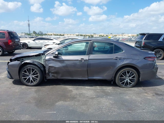 Toyota Camry Se