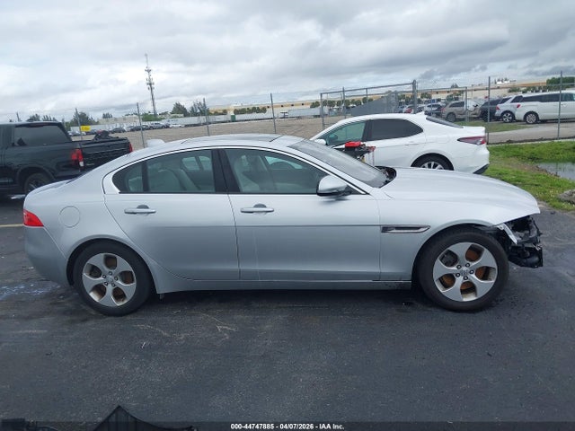 Jaguar XE 25t