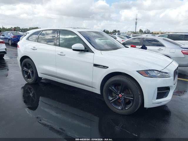 Salvage Jaguar F-PACE Image