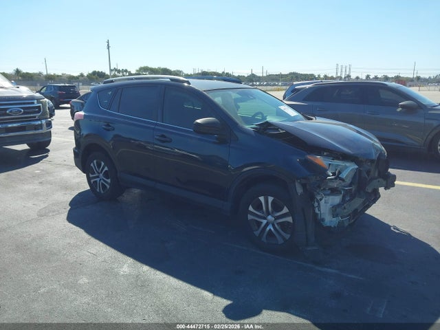 Salvage Toyota RAV4 Image