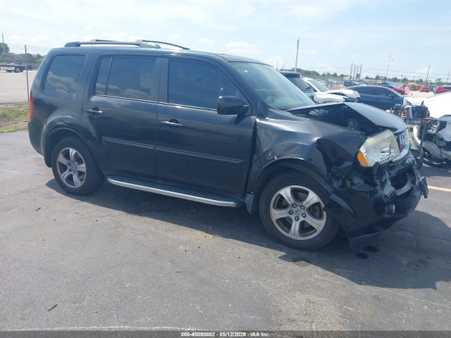 Salvage Honda Pilot Image