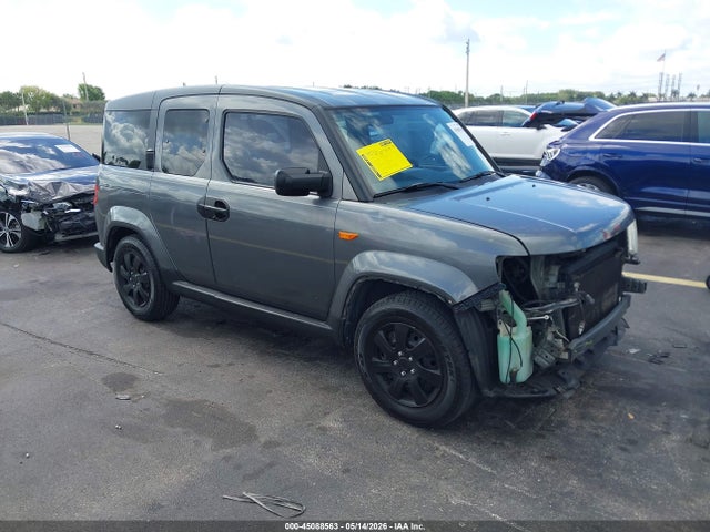 Salvage Honda Element Image