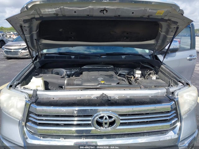 Toyota Tundra Sr5 5.7l V8