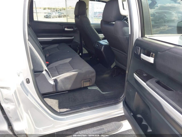 Toyota Tundra Sr5 5.7l V8