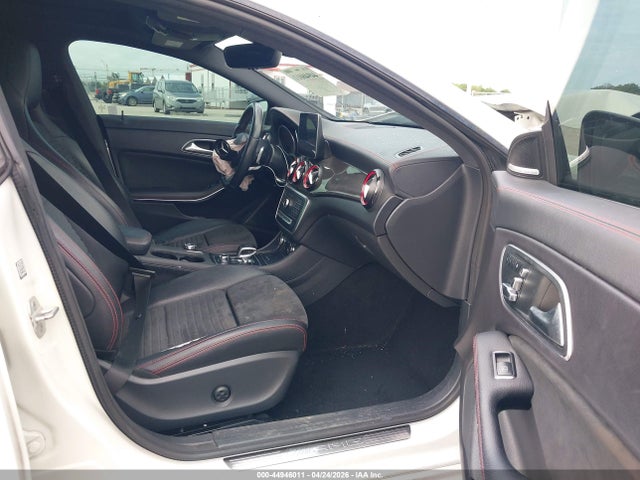 Mercedes-Benz Cla-class 4matic