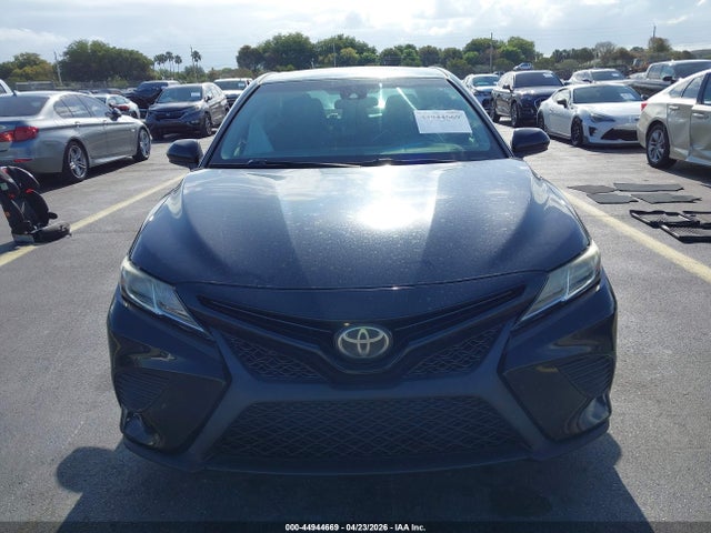Toyota Camry Se