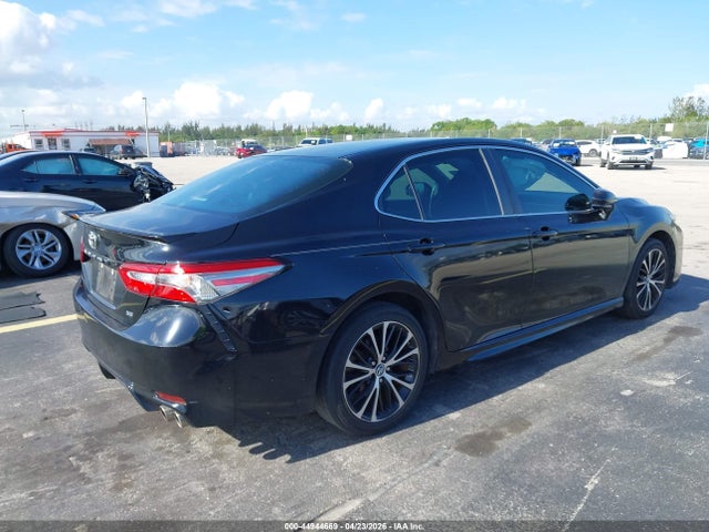 Toyota Camry Se