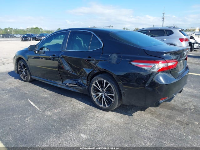 Toyota Camry Se