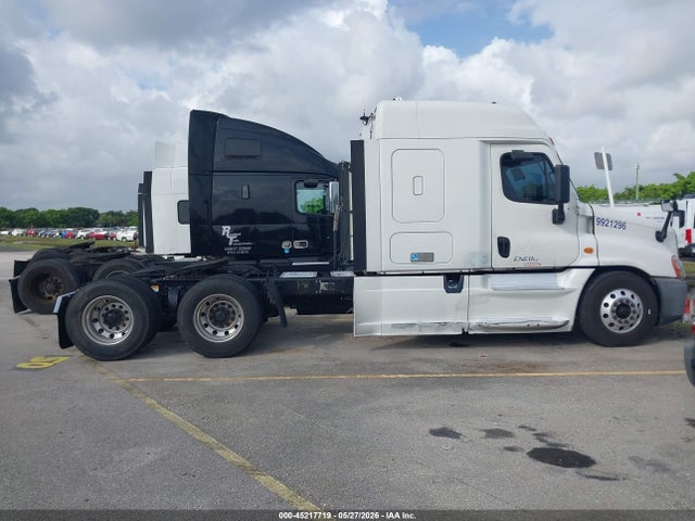 Freightliner Cascadia 125