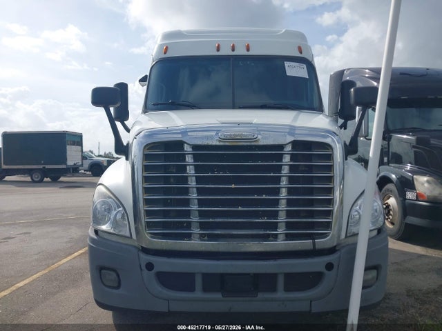 Freightliner Cascadia 125