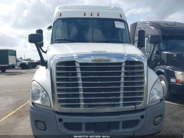 Freightliner Cascadia 125