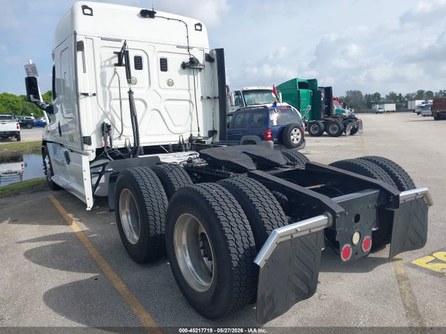 Freightliner Cascadia 125
