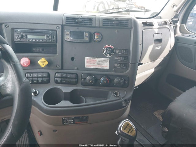 Freightliner Cascadia 125