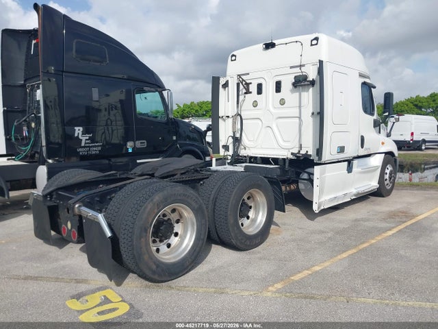 Freightliner Cascadia 125