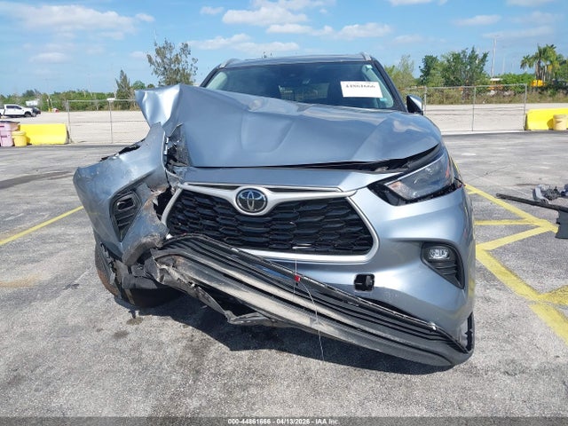 Toyota Highlander Xle