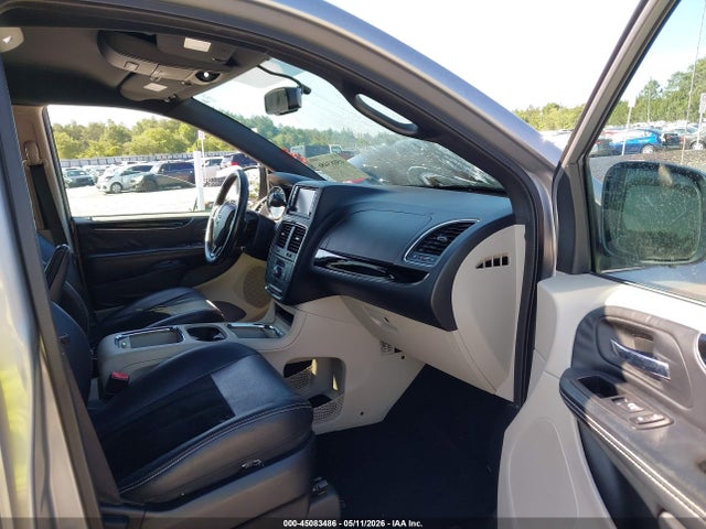 Dodge Grand Caravan Sxt