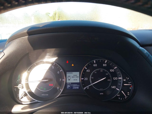 Nissan Armada Platinum